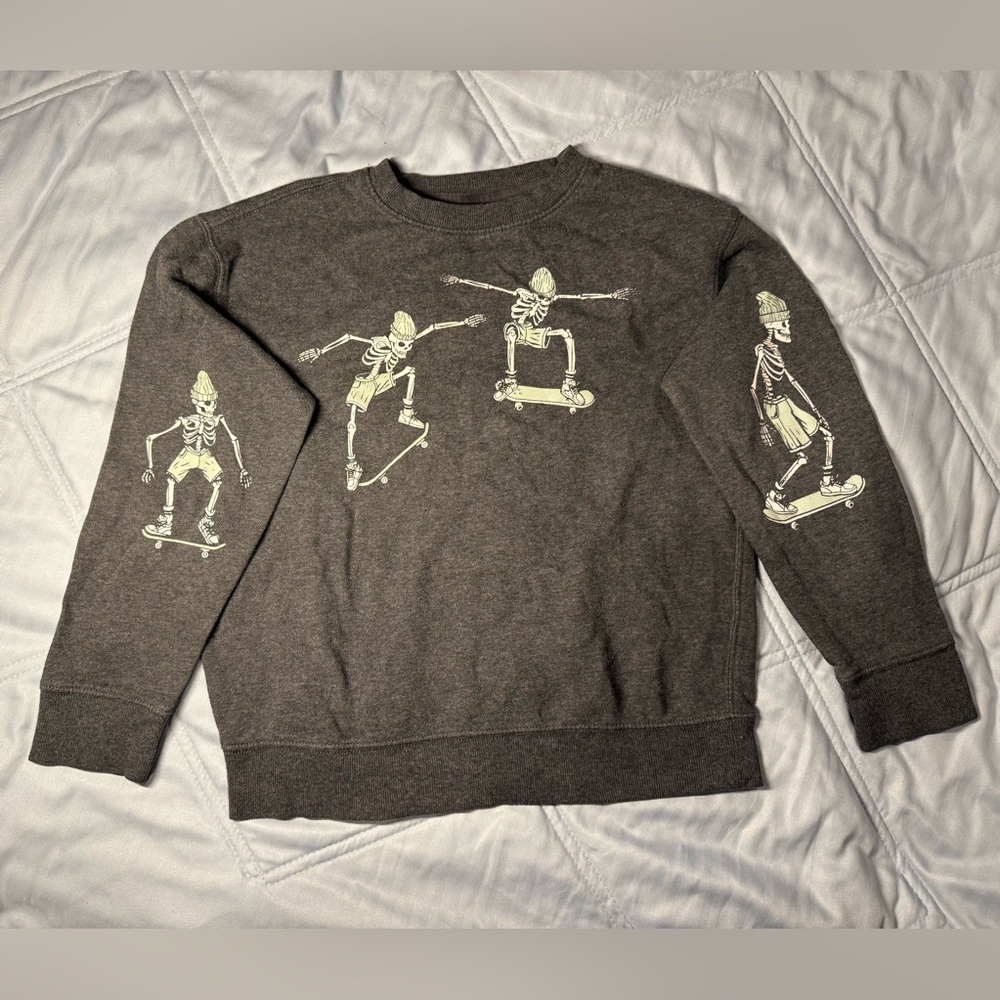 Skateboarding Skeleton Graphic Sweater - Gray, Old Navy